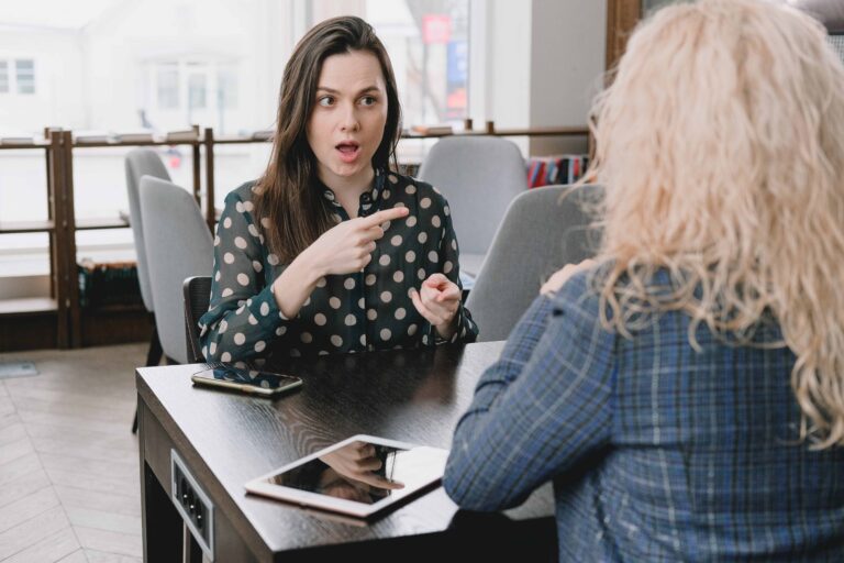 How to Use Clearer Language When Stuttering Affects Your Speech